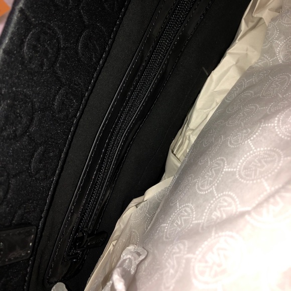 Michael Kors black tote - Picture 5 of 5
